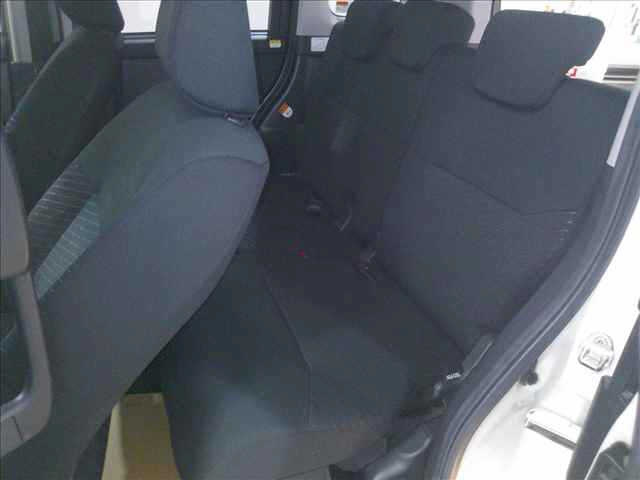TOYOTA ROOMY 2017
