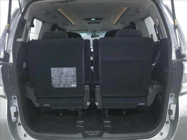 TOYOTA VELLFIRE 2010
