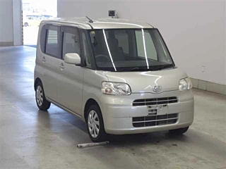 DAIHATSU TANTO 2012