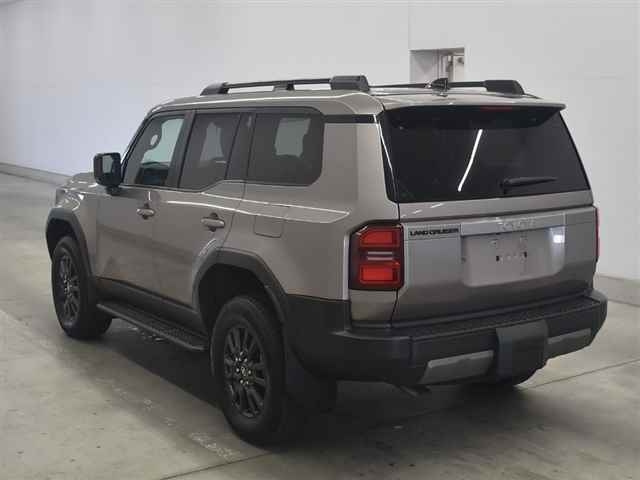 TOYOTA LAND CRUISER 2025