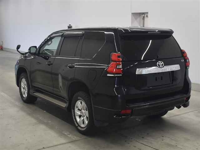 TOYOTA LAND CRUISER PRADO 2018
