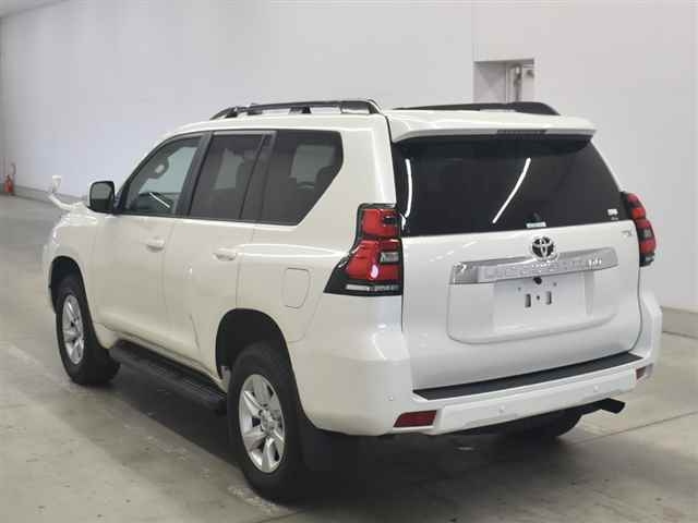 TOYOTA LAND CRUISER PRADO 2023