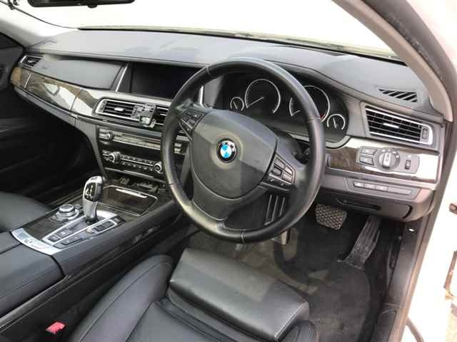 BMW 7 SERIES 2013