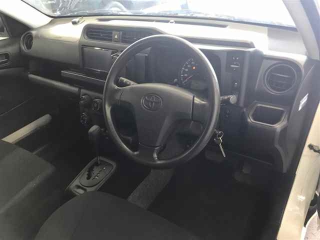 TOYOTA PROBOX 2018