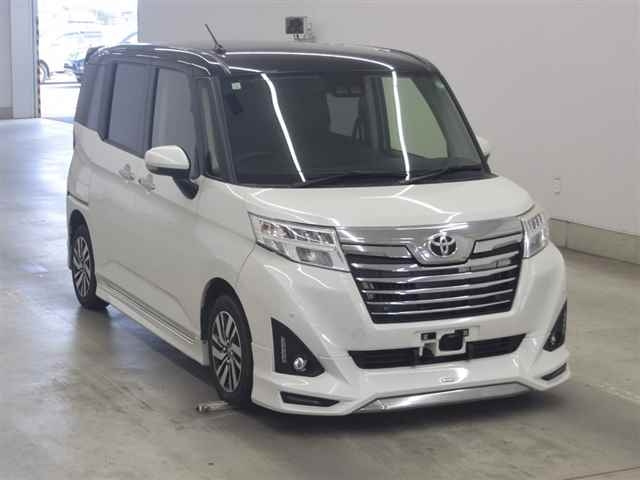TOYOTA ROOMY 2019