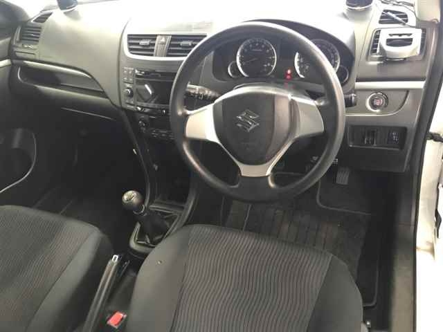SUZUKI SWIFT 2011