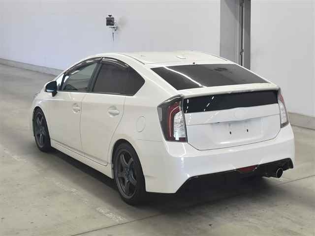 TOYOTA PRIUS 2012