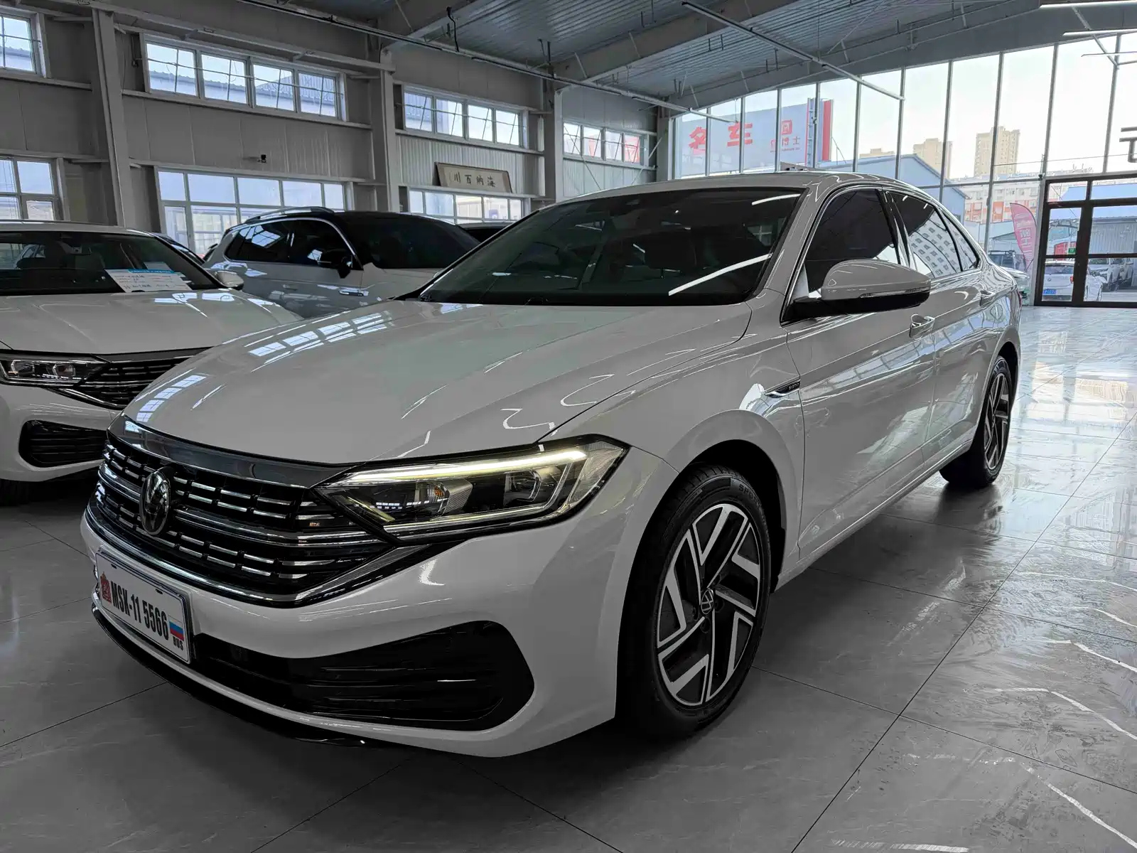 VOLKSWAGEN SAGITAR 2022