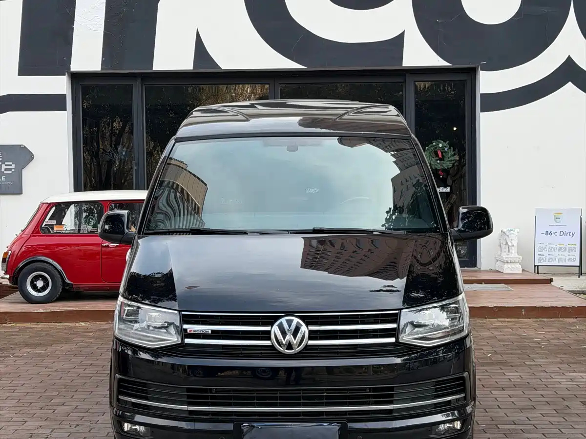 VOLKSWAGEN CARAVELLE 2017