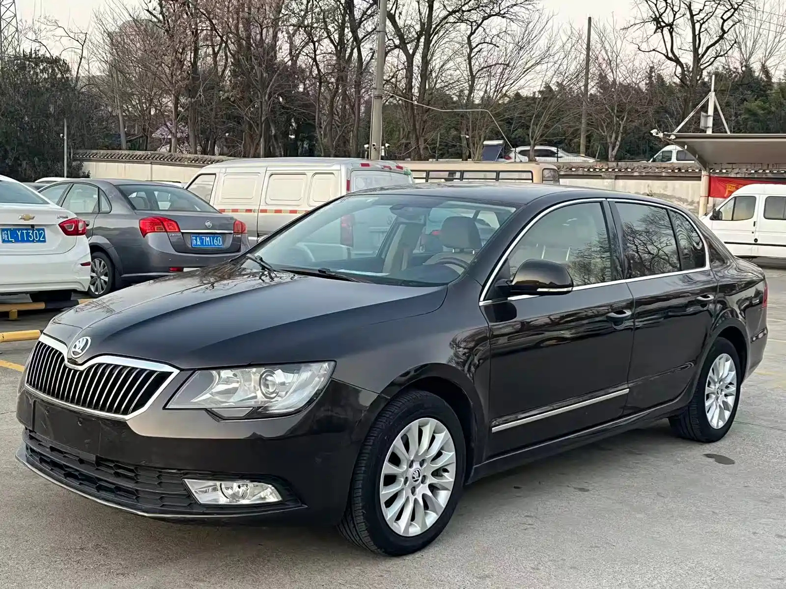 SKODA SUPERB 2014