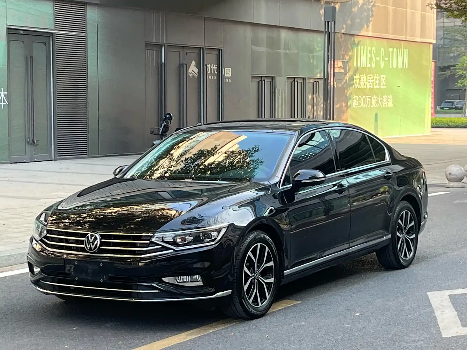 VOLKSWAGEN MAGOTAN 2021