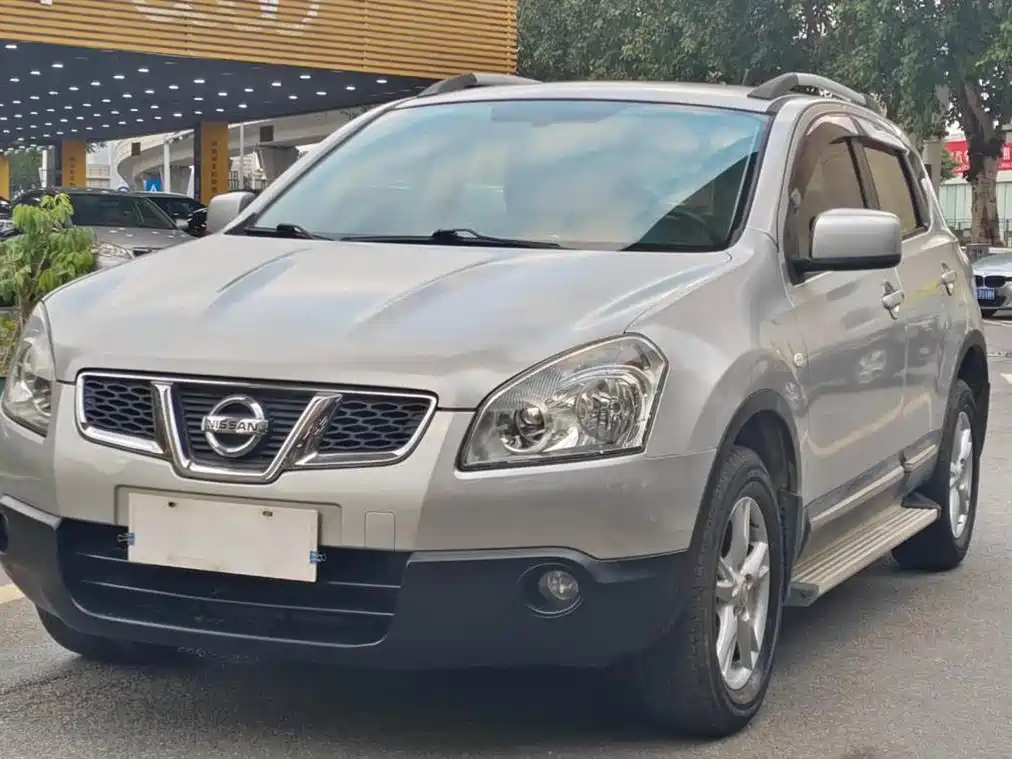 NISSAN QASHQAI 2012