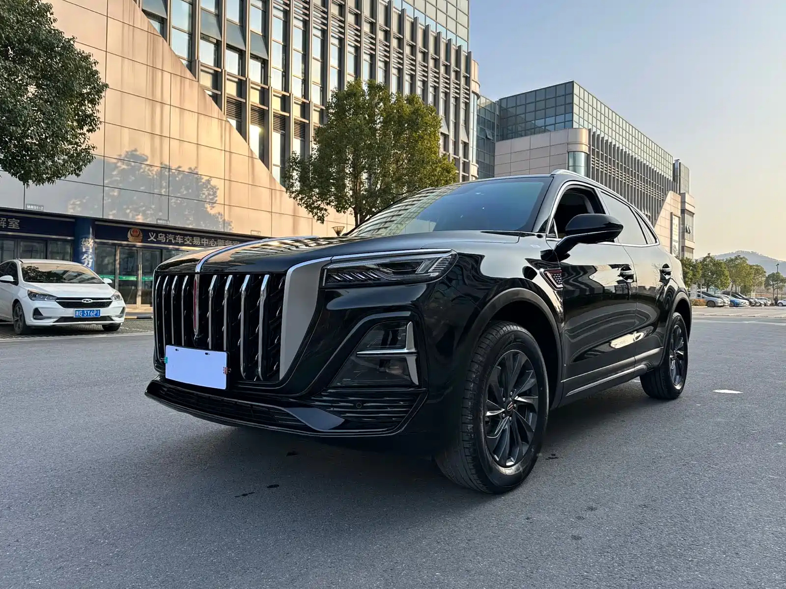 HONGQI HS5 2025
