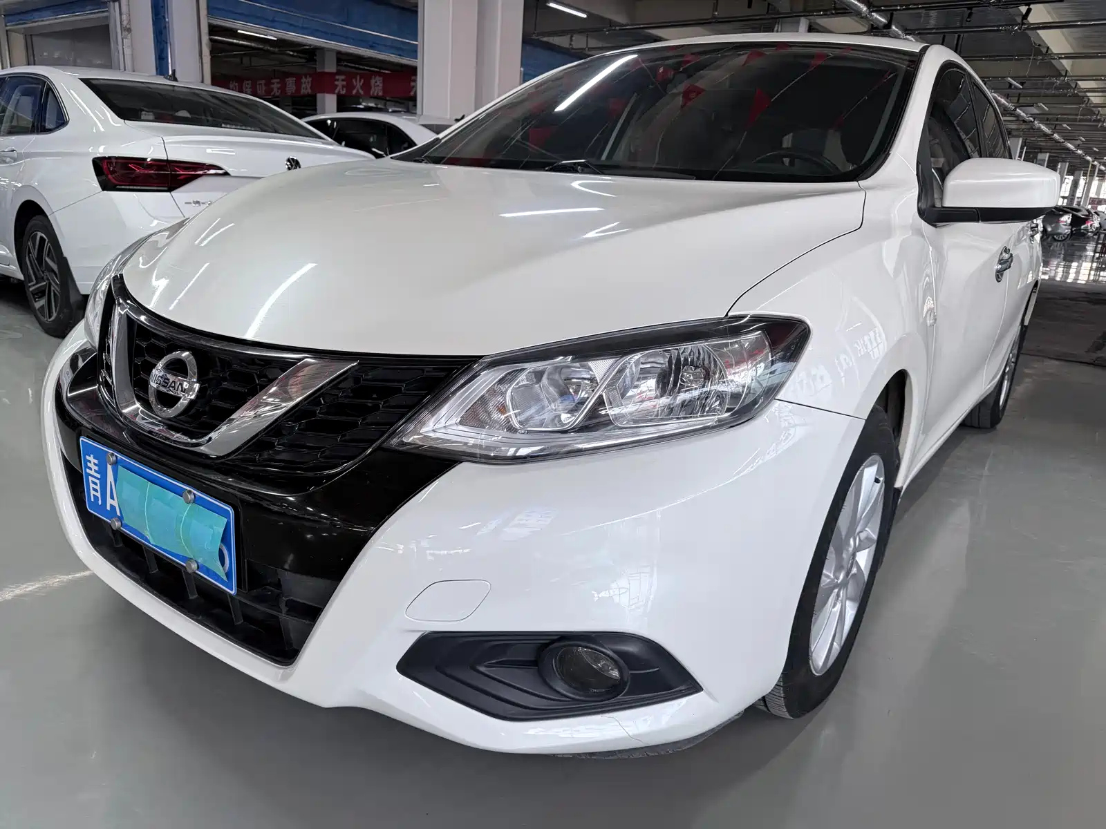 NISSAN TIIDA 2019