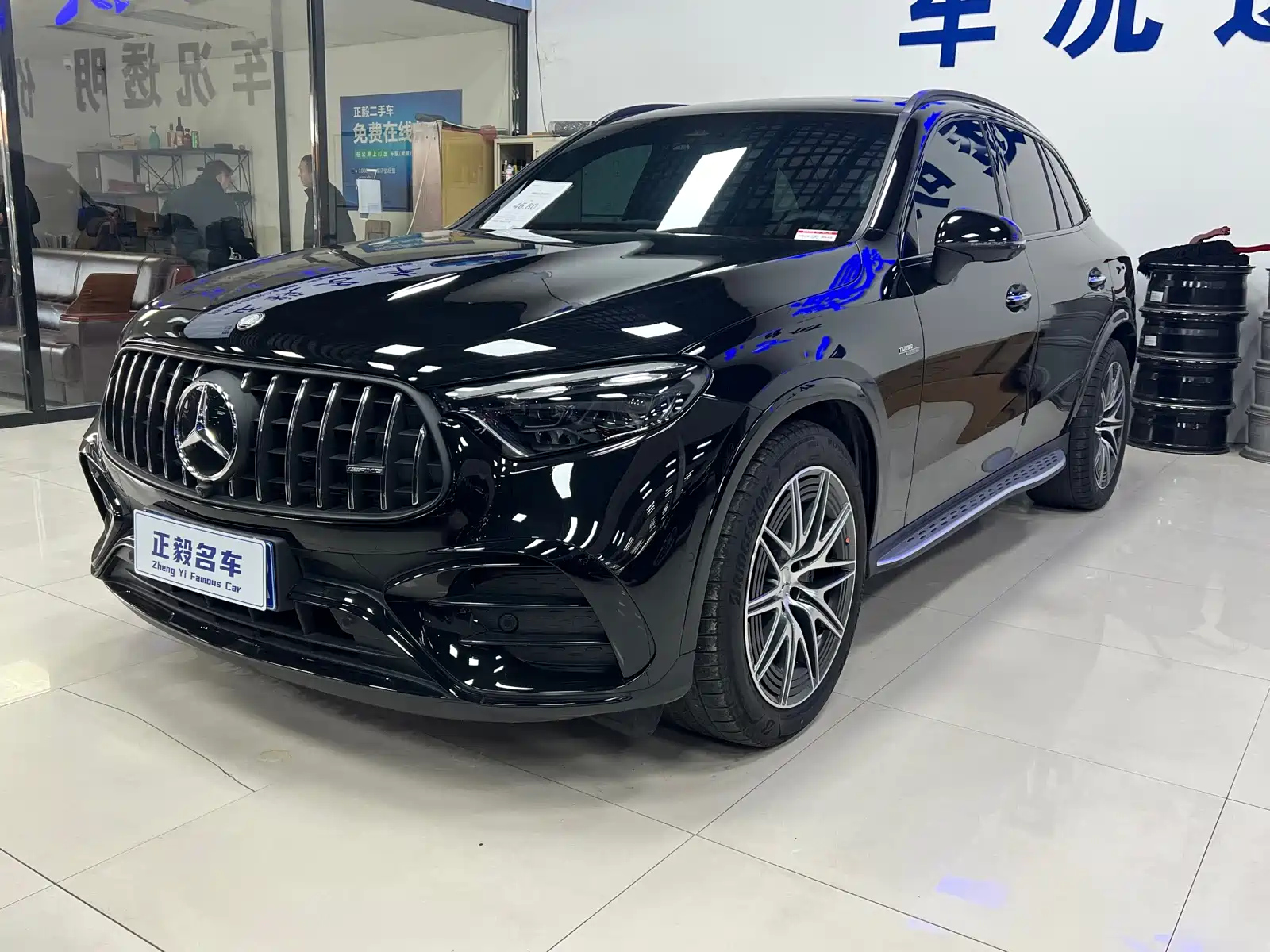 MERCEDES-BENZ GLC AMG 2024