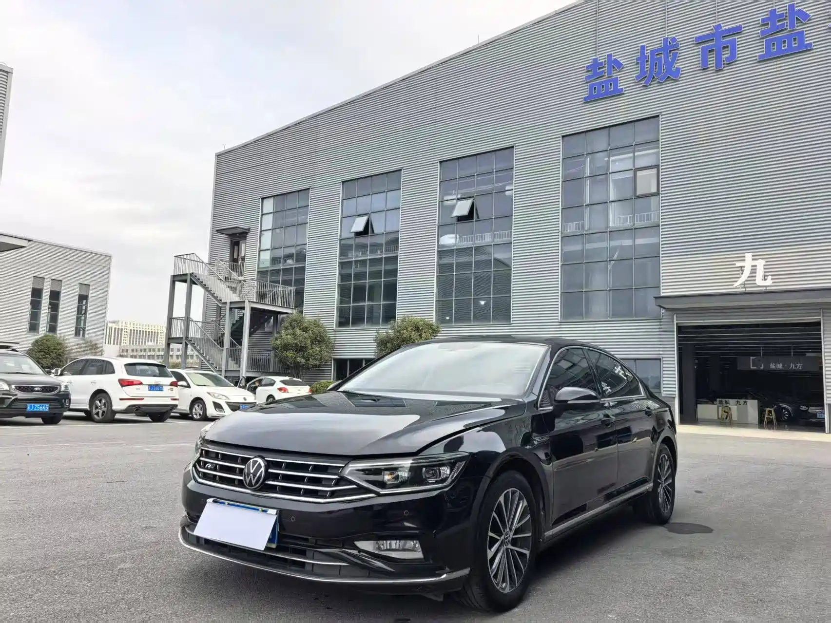 VOLKSWAGEN MAGOTAN 2021