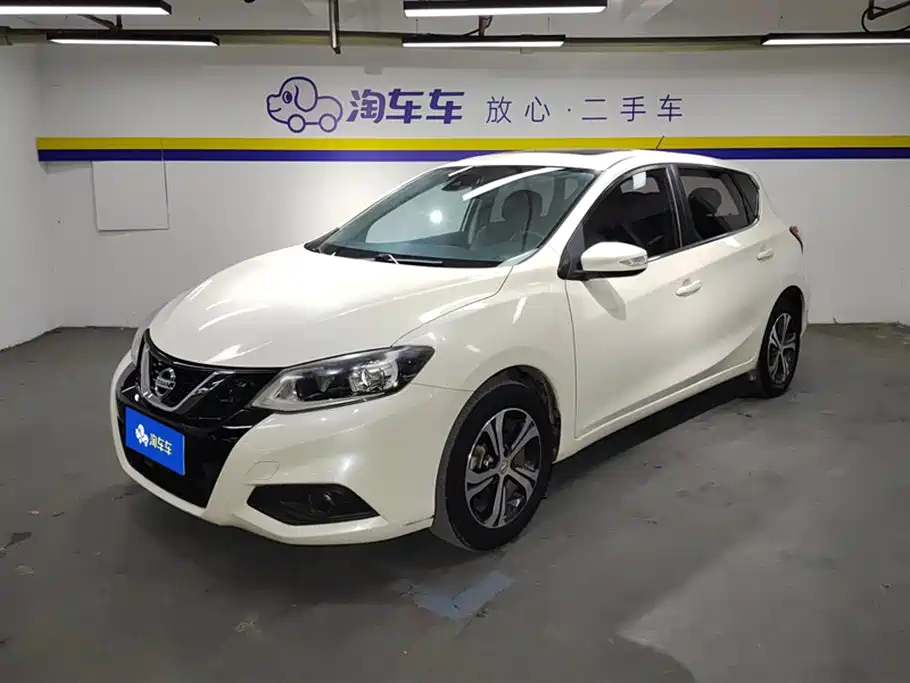 NISSAN TIIDA 2019