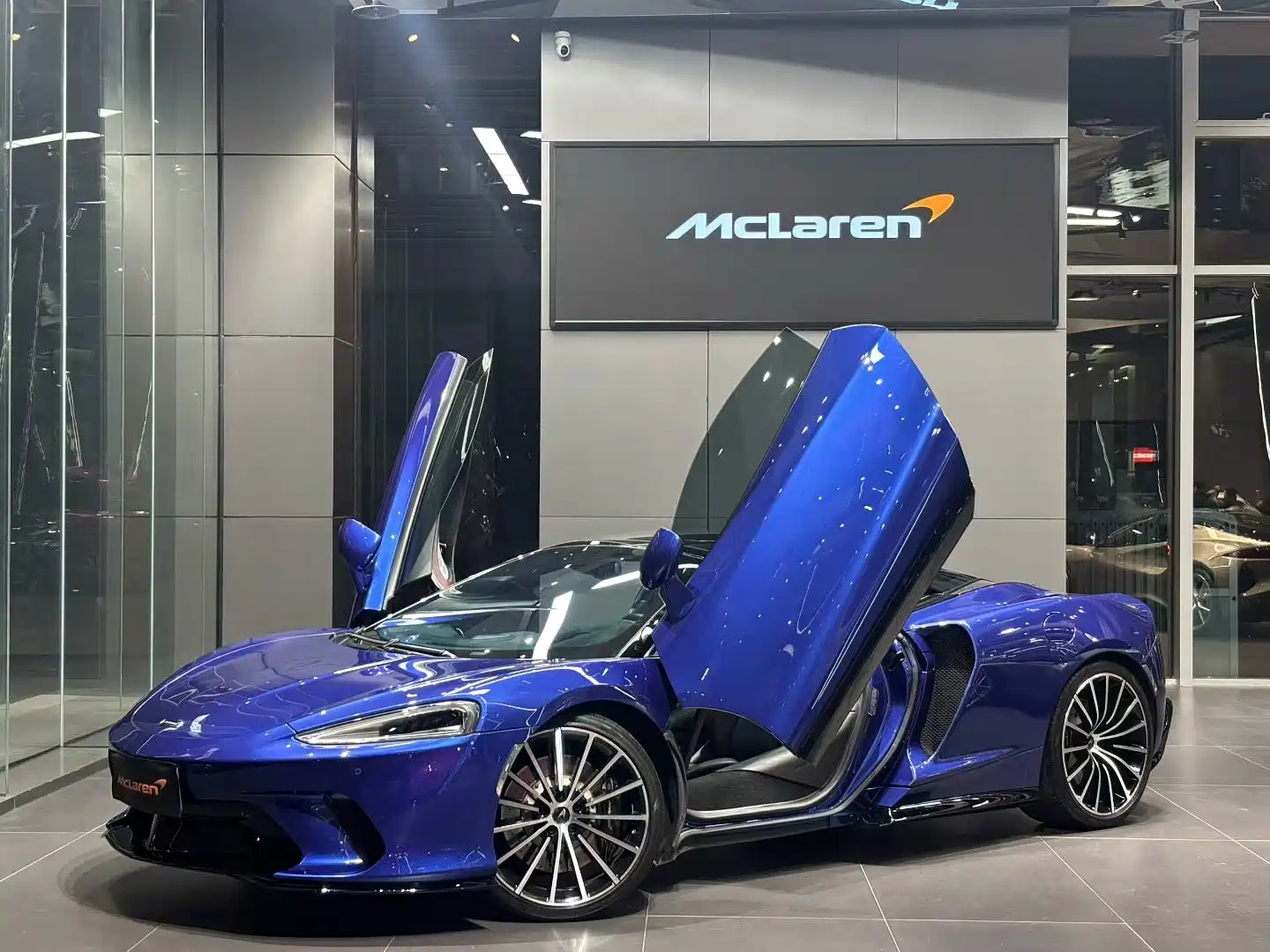 MCLAREN GT 2021