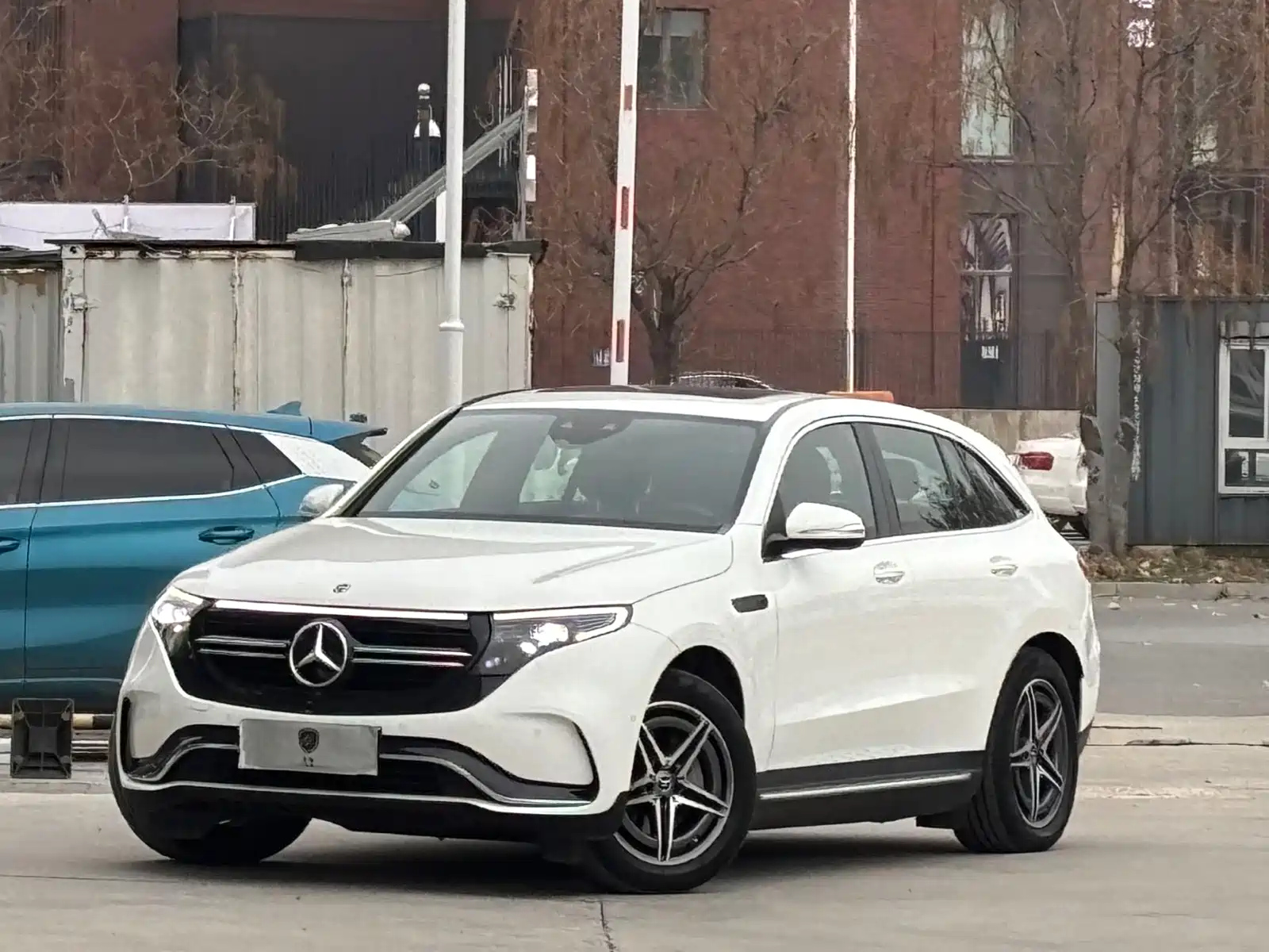 MERCEDES-BENZ EQC 2020
