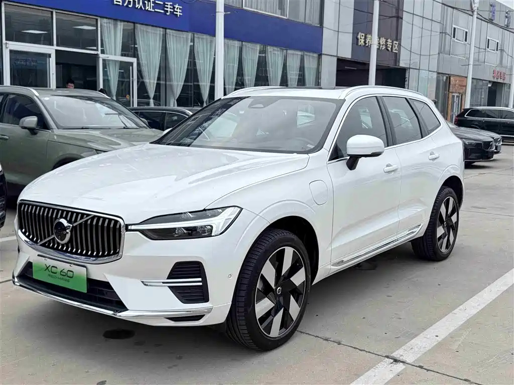 VOLVO XC60 NEW ENERGY 2024