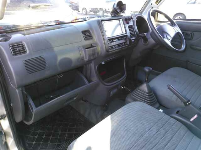 DAIHATSU HIJET TRUCK 2011