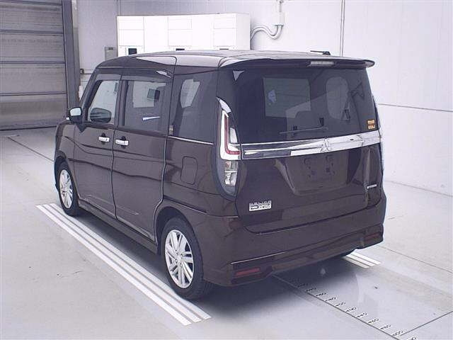MITSUBISHI DELICA D2 2023