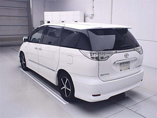 TOYOTA ESTIMA 2013