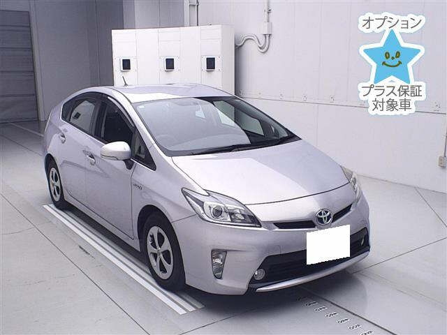 TOYOTA PRIUS 2015
