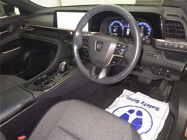 TOYOTA CROWN CROSSOVER 2023