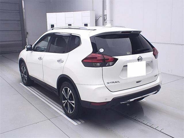 NISSAN X-TRAIL 2018