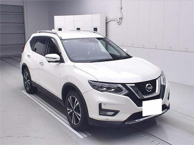 NISSAN X-TRAIL 2018