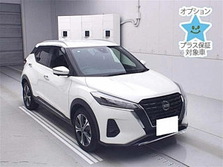 NISSAN KIX 2021