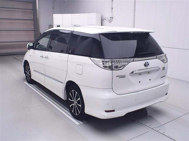 TOYOTA ESTIMA HYBRID 2015