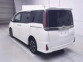 TOYOTA NOAH 2019