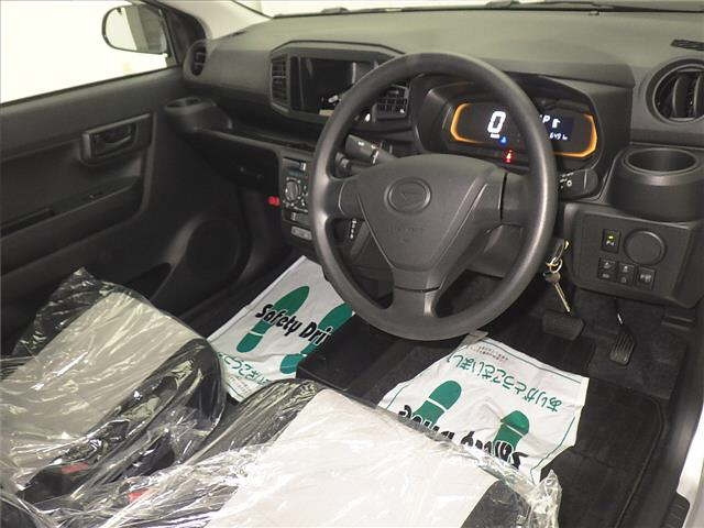 DAIHATSU MIRA E S 2024