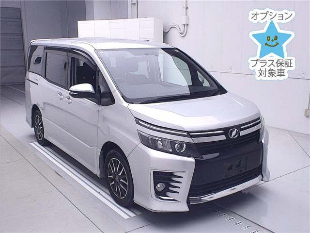 TOYOTA VOXY 2015