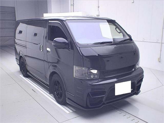 TOYOTA HIACE VAN 2015