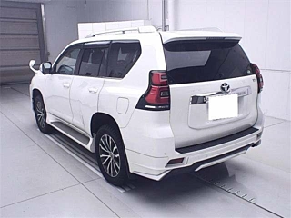 TOYOTA LAND CRUISER PRADO 2018