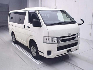 TOYOTA HIACE VAN 2022