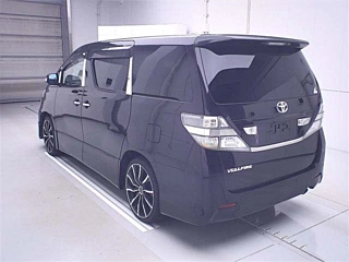 TOYOTA VELLFIRE 2011