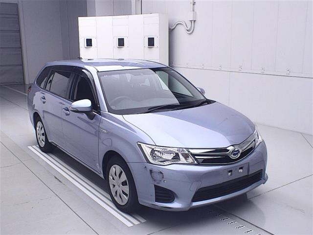 TOYOTA COROLLA FIELDER 2013