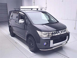 MITSUBISHI DELICA D5 2009