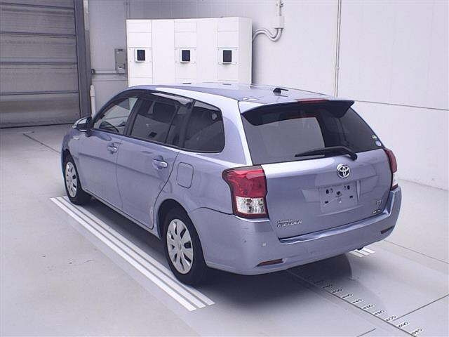 TOYOTA COROLLA FIELDER 2013