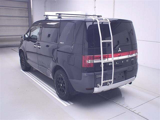 MITSUBISHI DELICA D5 2009
