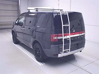 MITSUBISHI DELICA D5 2009
