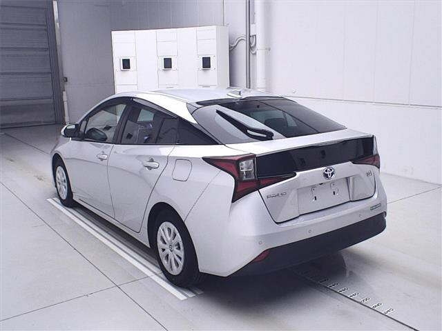 TOYOTA PRIUS 2020