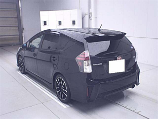 TOYOTA PRIUS ALPHA 2020