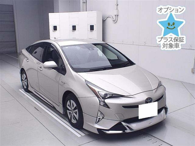 TOYOTA PRIUS 2016