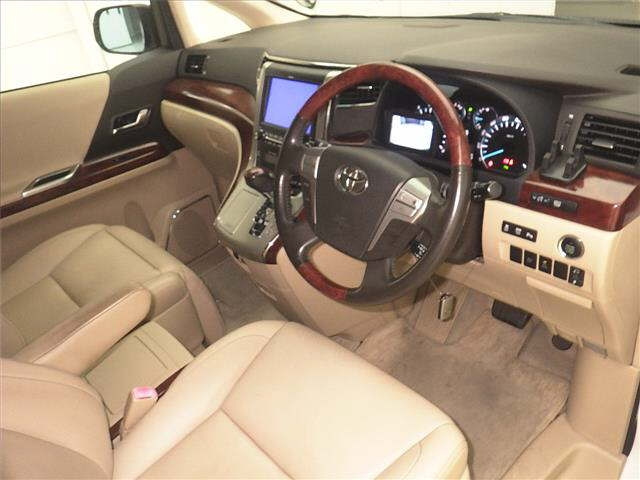 TOYOTA ALPHARD 2008