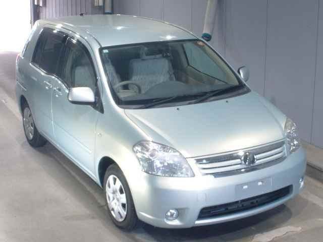 TOYOTA RAUM 2009